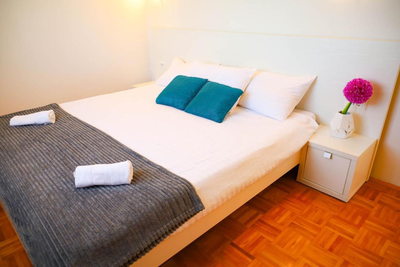 The Florens Residence Near The Beach With The Pool, Bbq And Kids Playground, Zadar Diklo 外观 照片