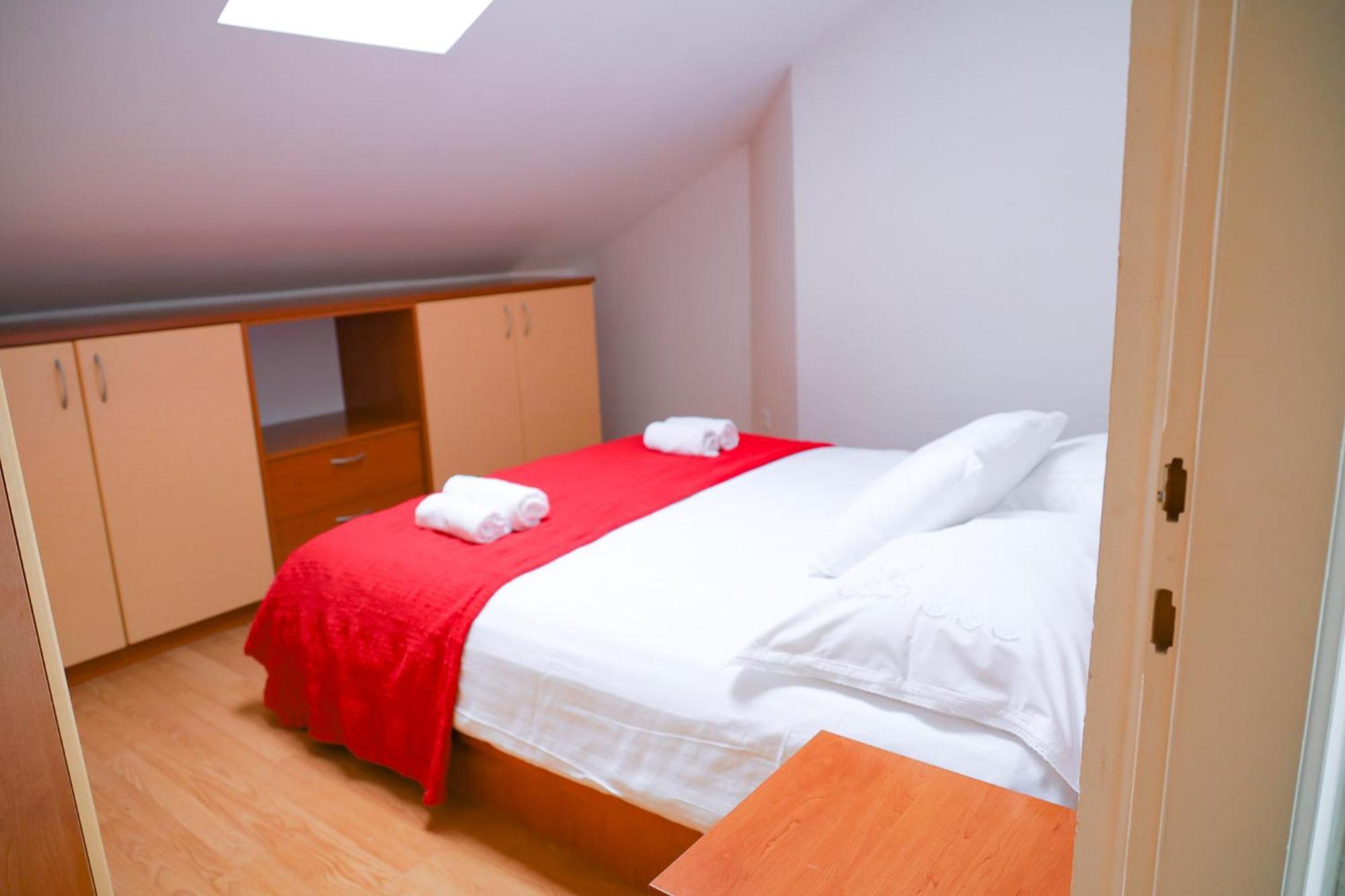 The Florens Residence Near The Beach With The Pool, Bbq And Kids Playground, Zadar Diklo 客房 照片