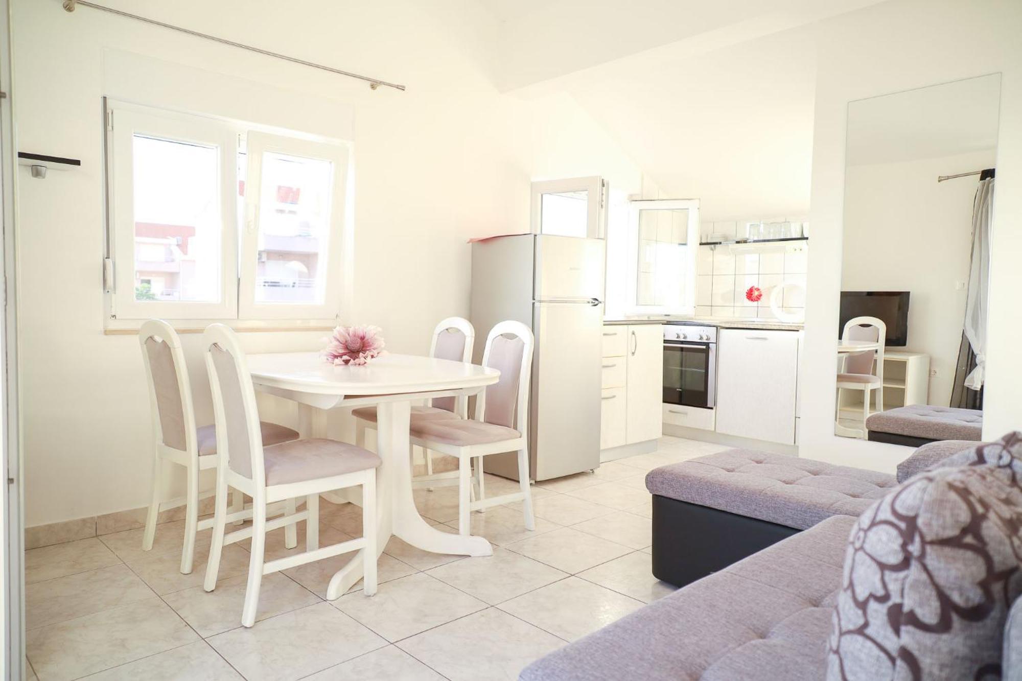 The Florens Residence Near The Beach With The Pool, Bbq And Kids Playground, Zadar Diklo 客房 照片